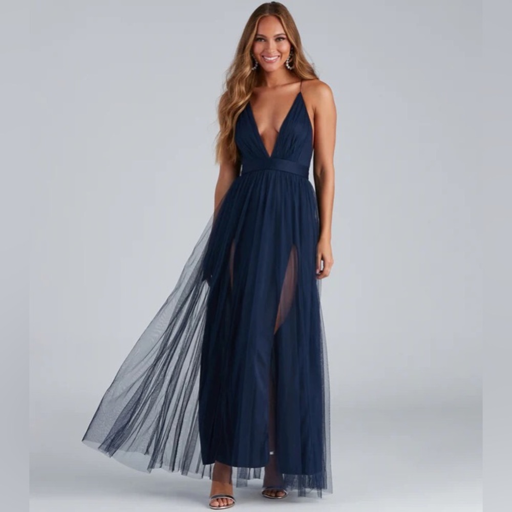 Pleated Thule blue formal or prom dress - SIZE M